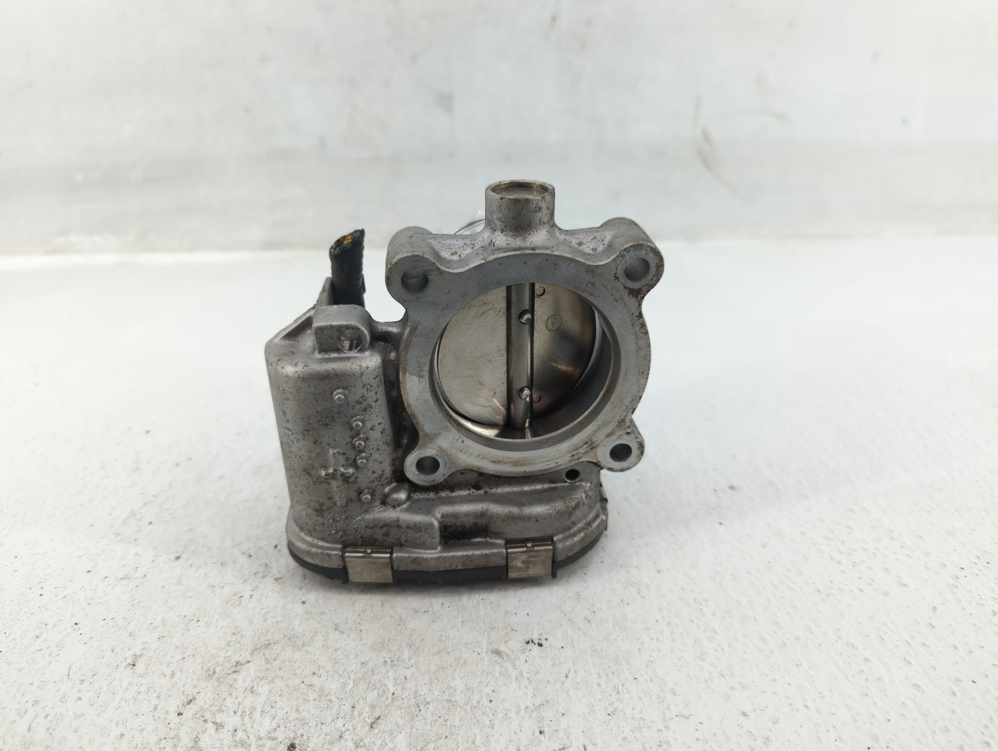 2013-2016 Lincoln Mkz Throttle Body P/N:DS7E-9F991-BB Fits Fits 2012 2013 2014 2015 2016 2017 OEM Used Auto Parts - Oemuseda