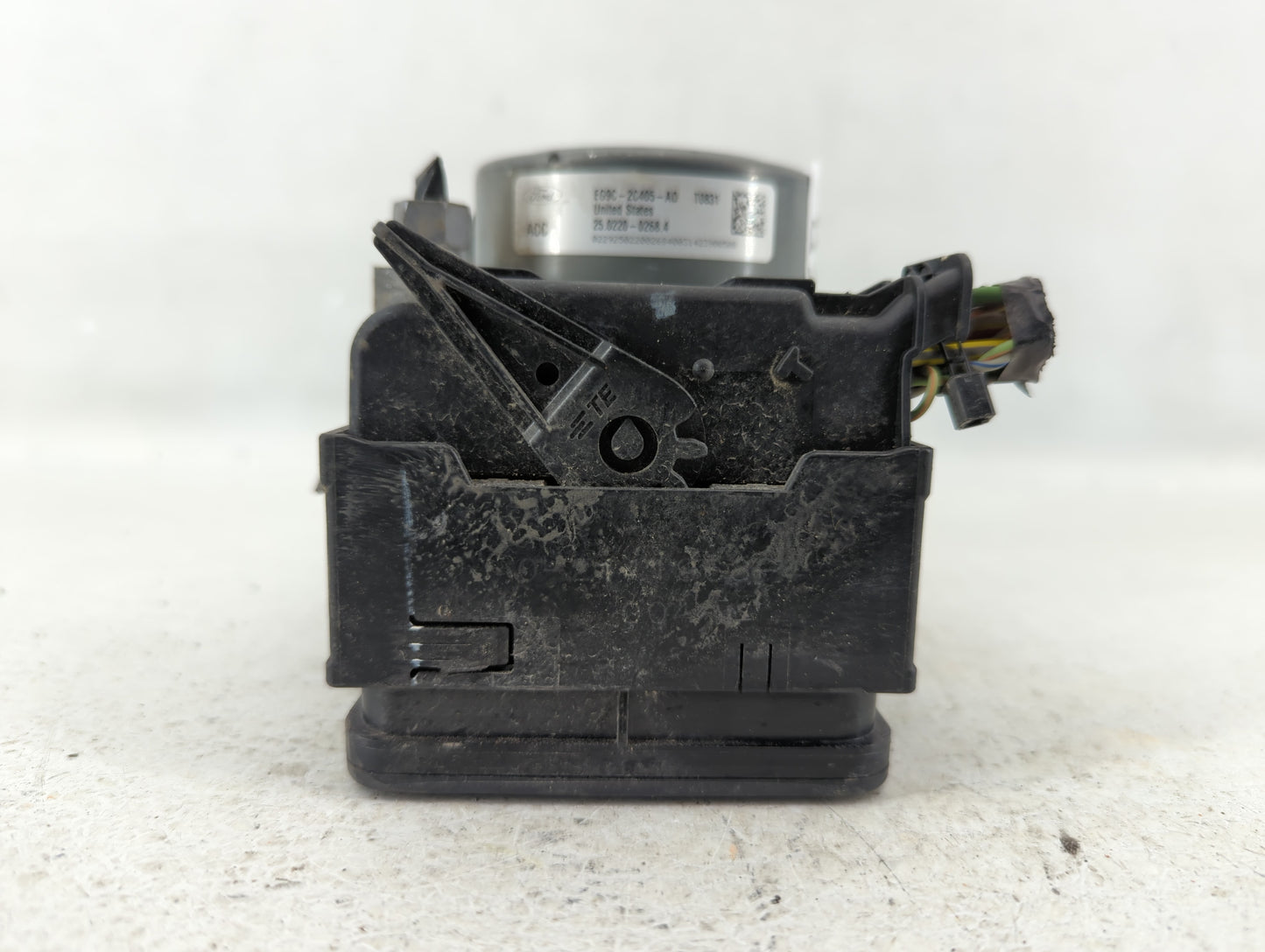 2014-2016 Lincoln Mkz ABS Pump Control Module Replacement P/N:EG9C-2C405-AD Fits Fits 2014 2015 2016 OEM Used Auto Parts - O