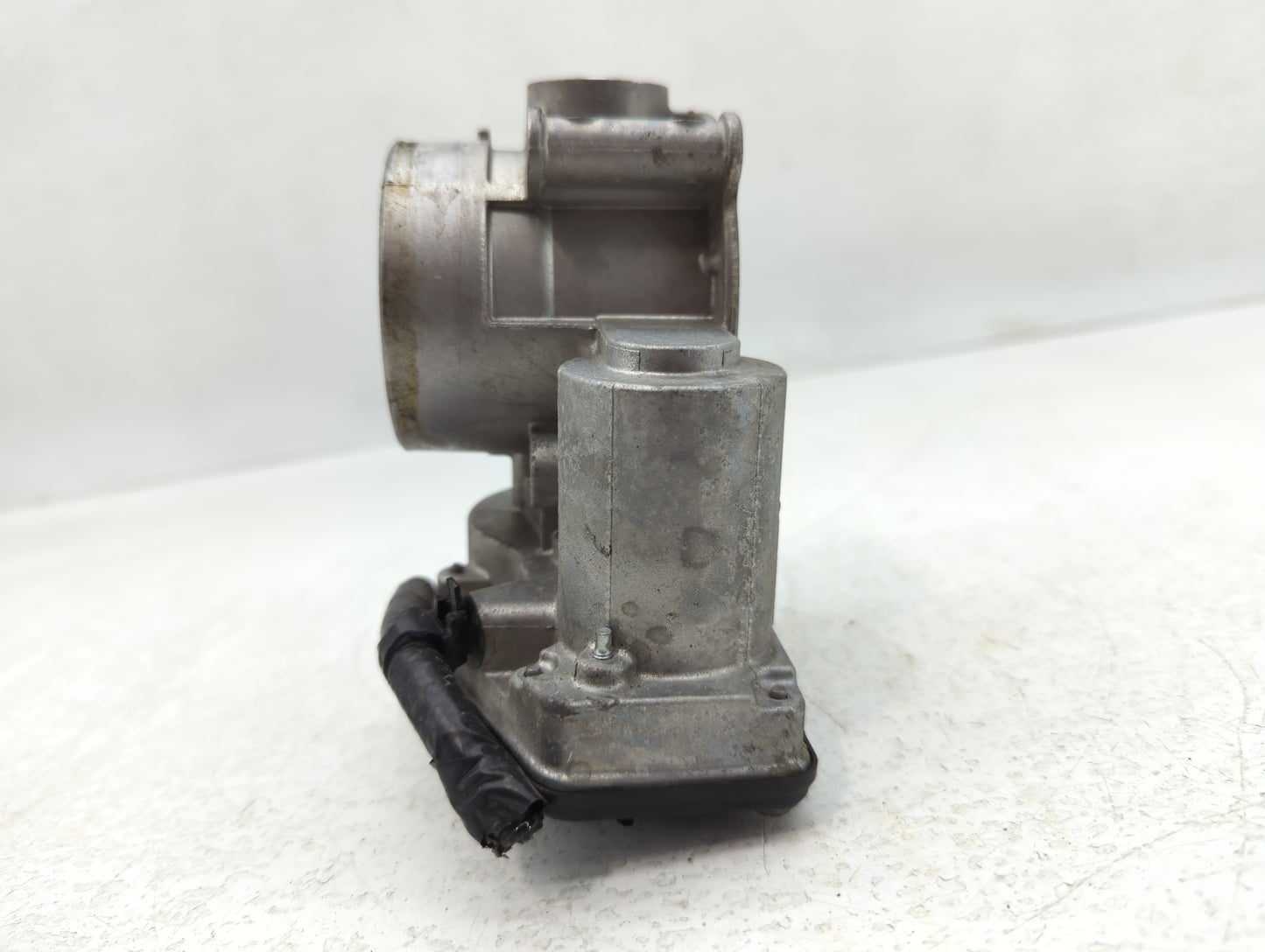 2013-2020 Lincoln Mkz Throttle Body P/N:DS7E-9F991-AF Fits Fits 2013 2014 2015 2016 2017 2018 2019 2020 2021 2022 OEM Used A