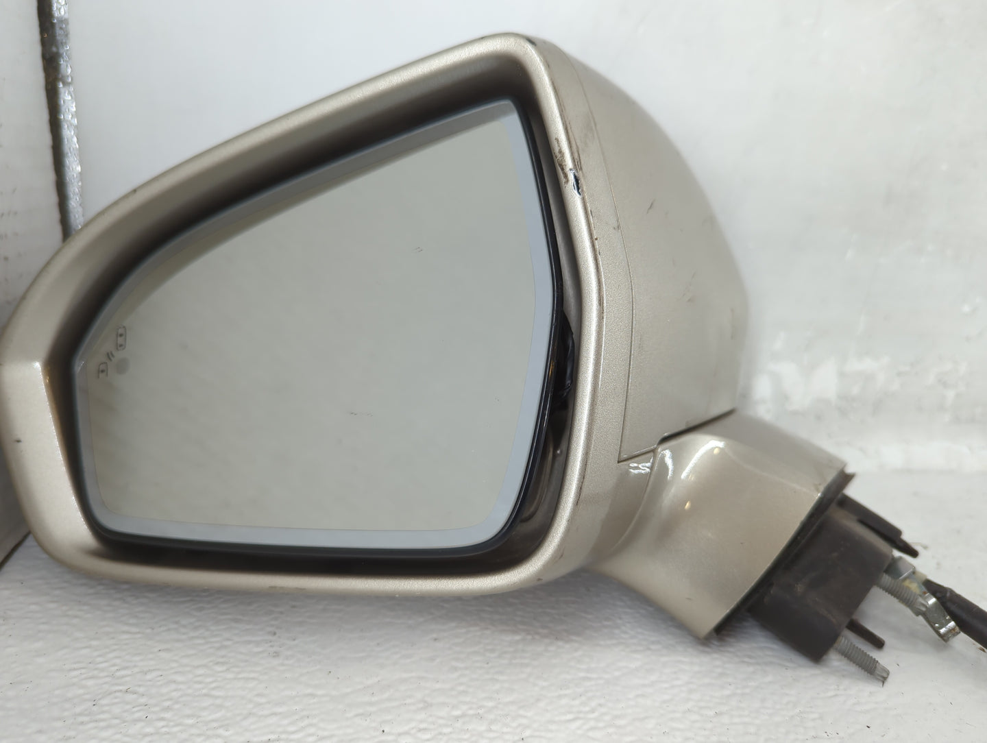 2015 Lincoln Mkz Driver Side View Mirror - Left Door Mirror OEM Used - Oemusedautoparts1.com