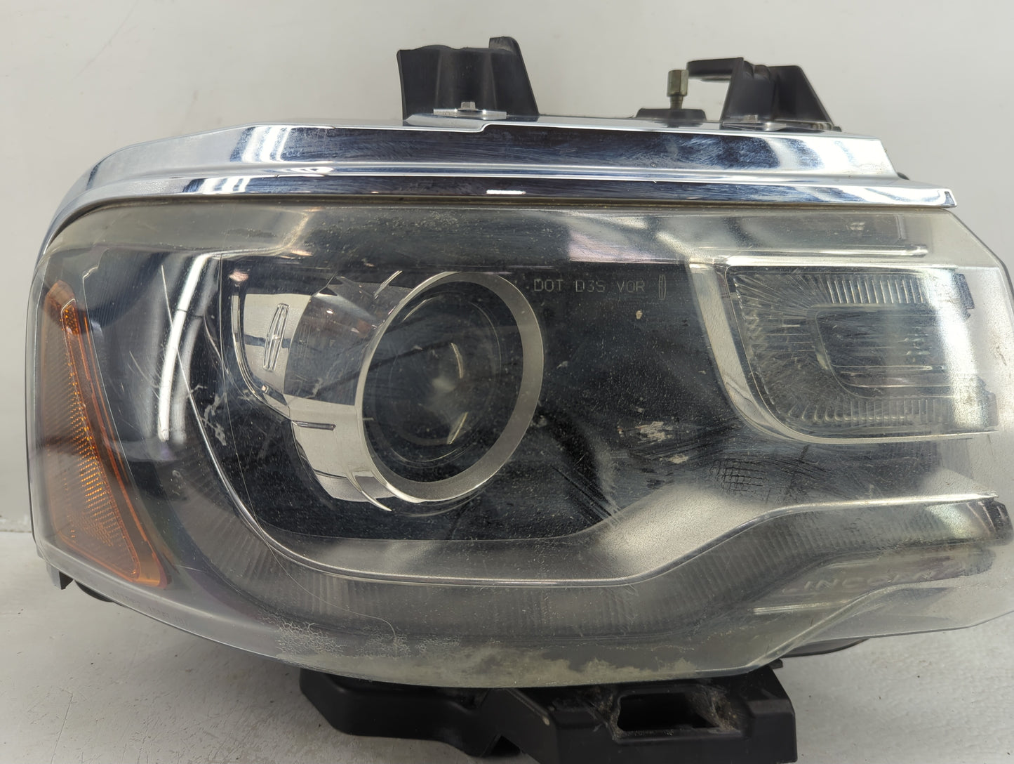 2015 Lincoln Navigator Passenger Right Oem Head Light Headlight Lamp - Oemusedautoparts1.com