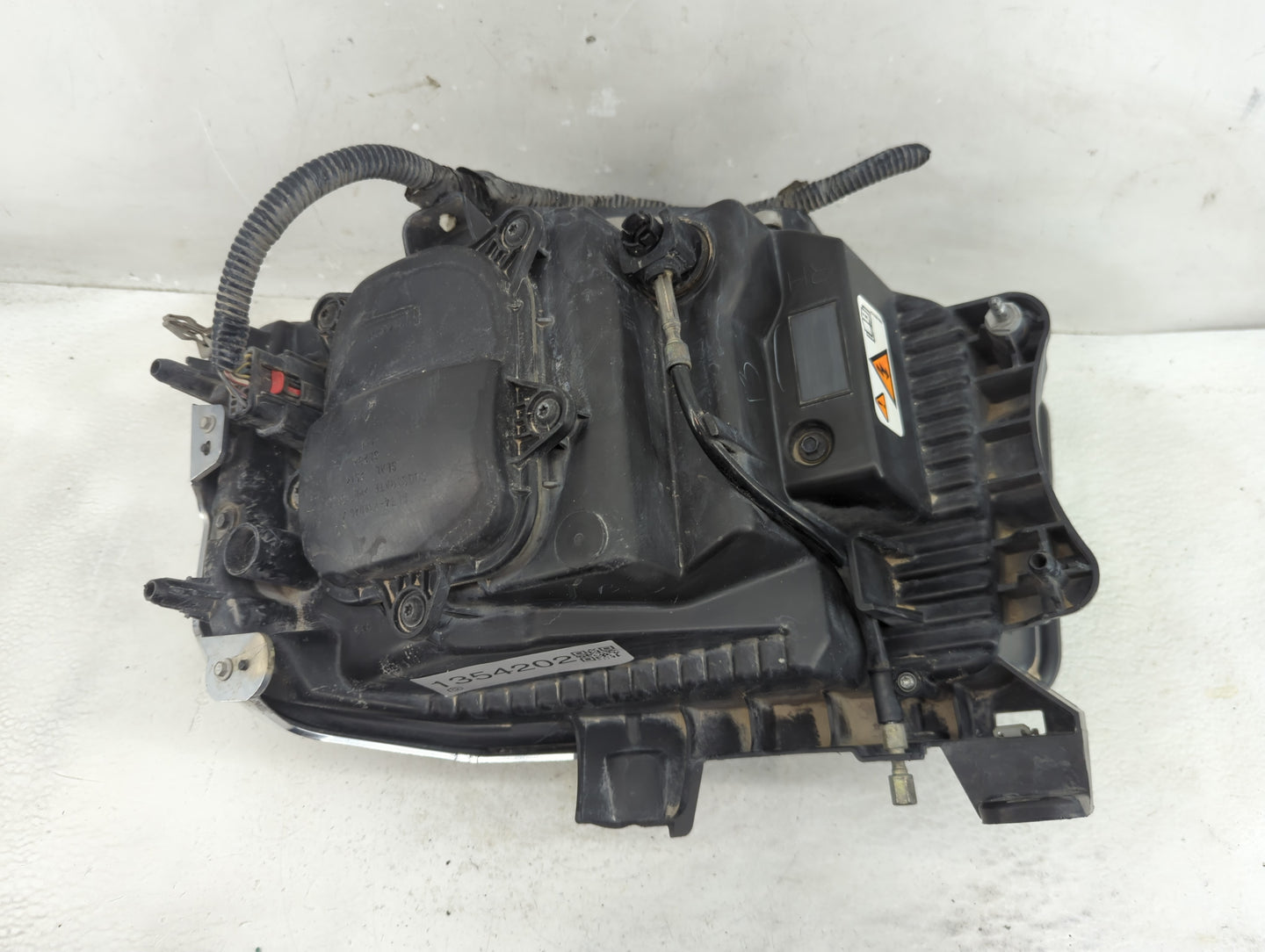 2015 Lincoln Navigator Passenger Right Oem Head Light Headlight Lamp - Oemusedautoparts1.com