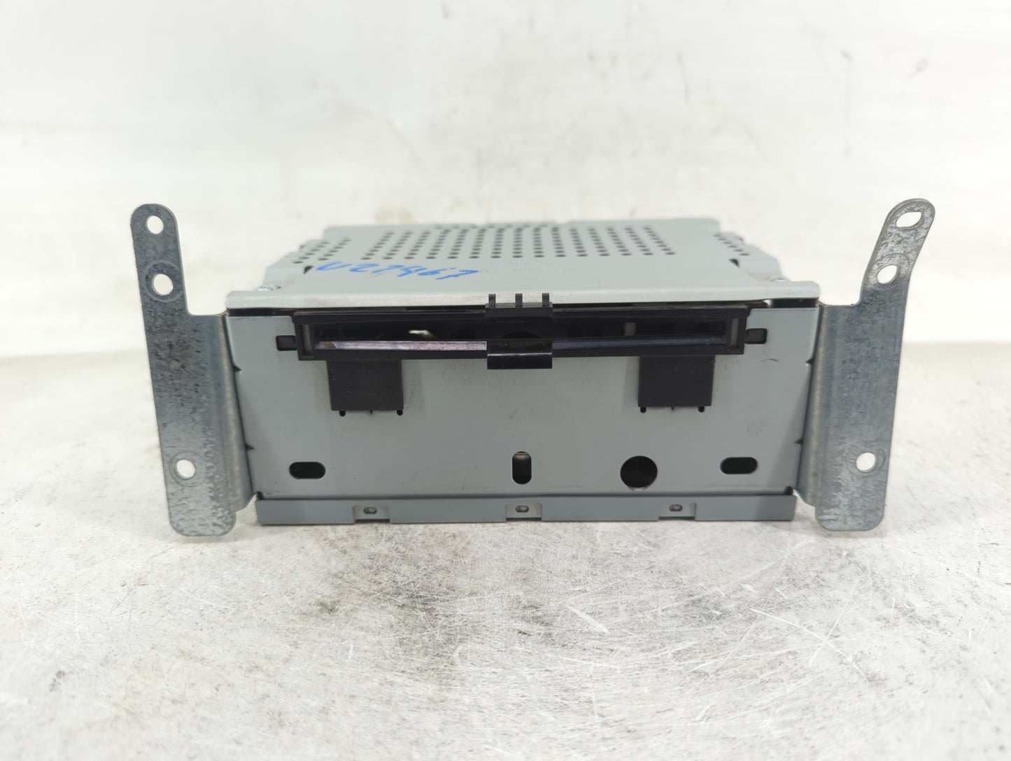 2015-2016 Lincoln Navigator Radio AM FM Cd Player Receiver Replacement P/N:FL7T-19C107-CC Fits Fits 2015 2016 OEM Used Auto 