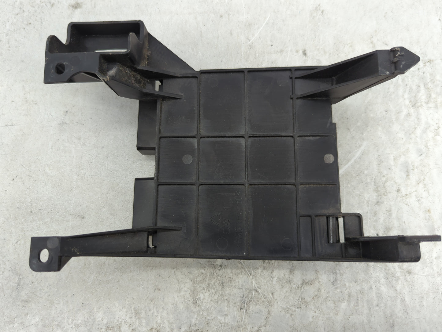 2015-2017 Lincoln Navigator Body Control Module Bcm Inner Cabin Fuse Box - Oemusedautoparts1.com
