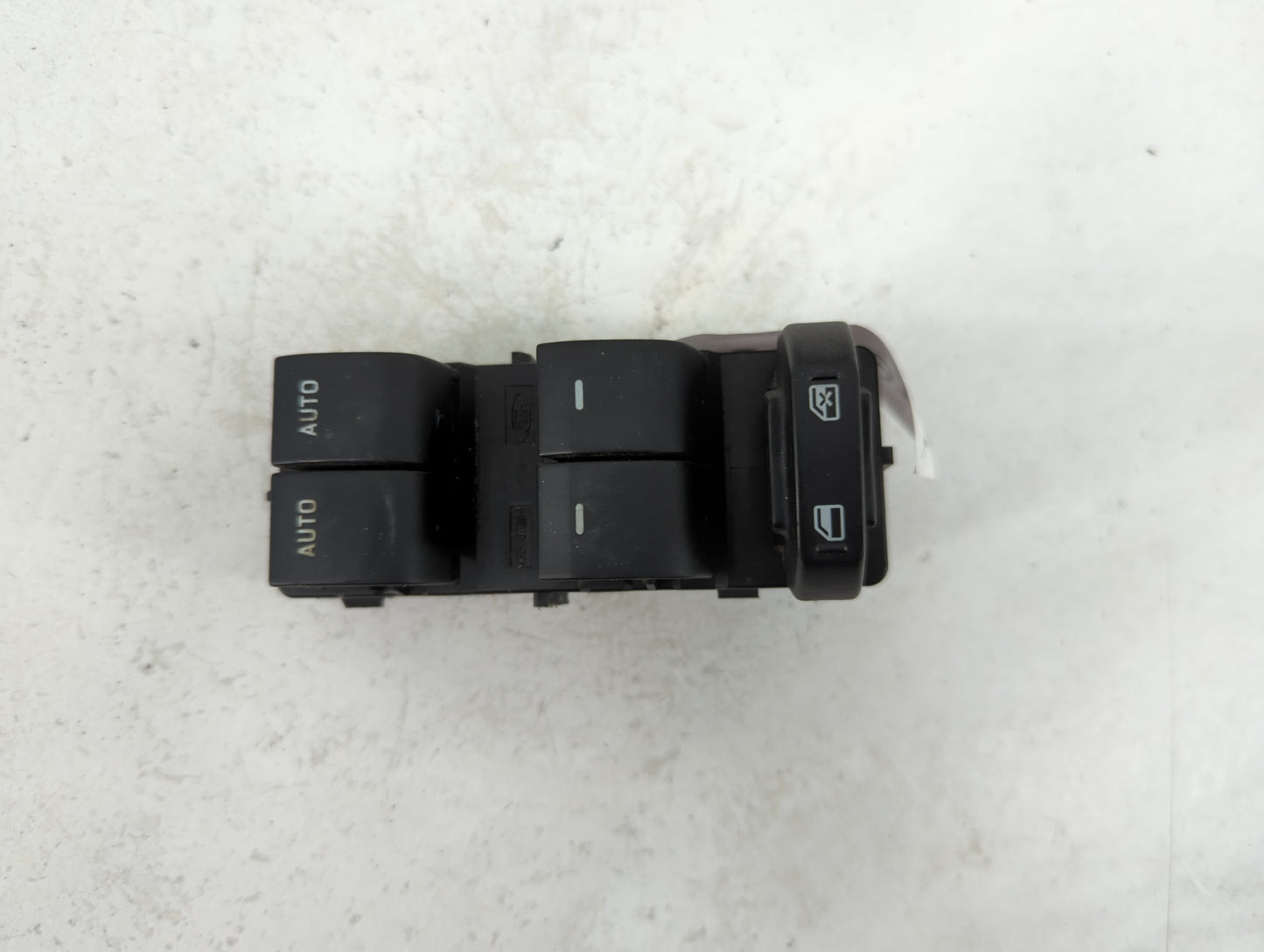 2015-2017 Lincoln Navigator Master Power Window Switch Replacement Driver Side Left P/N:FL7T-14540-AAW Fits Fits 2015 2016 2