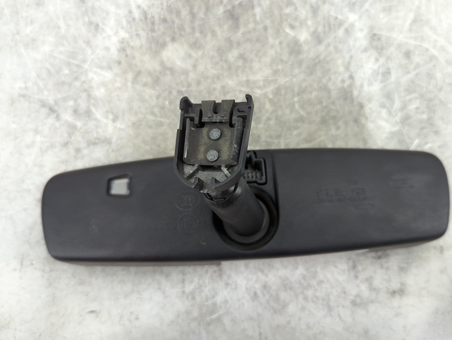 2015 Lincoln Navigator Interior Rear View Mirror Replacement OEM P/N:BU5A17E678LA 010815905-2368 Fits OEM Used Auto Parts - 
