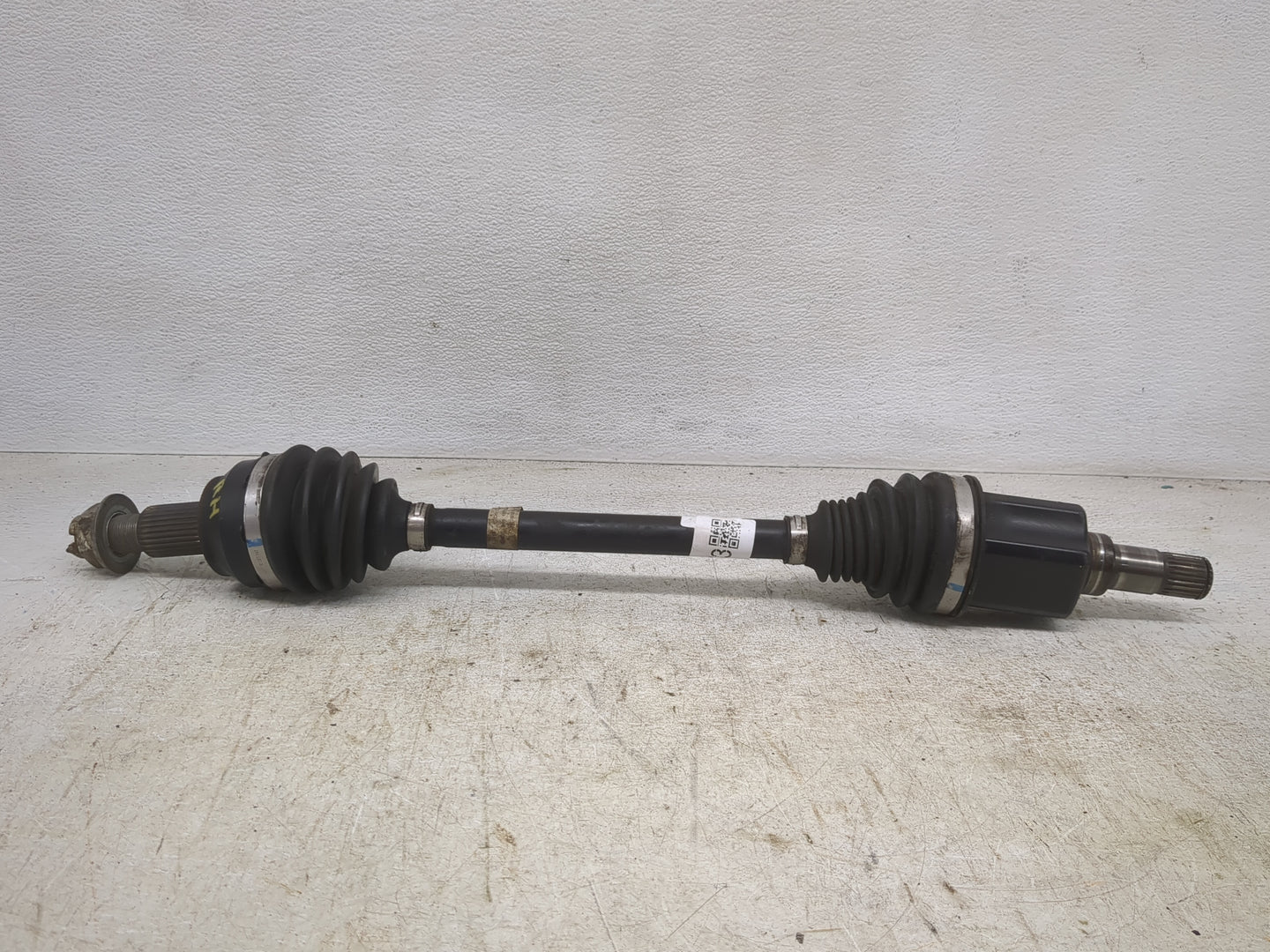 2015 Maserati Ghibli Axle Shaft Front Passenger Cv C/v - Oemusedautoparts1.com