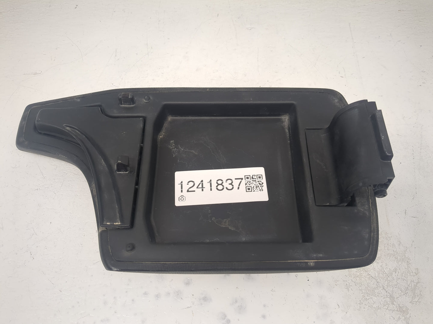 2015 Mazda 3 Center Console Armrest Cover Lid Fits OEM Used Auto Parts - Oemusedautoparts1.com