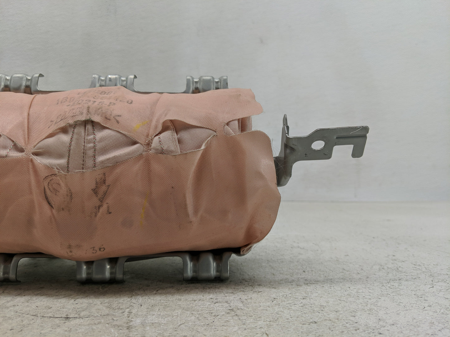 2014-2016 Mazda 3 Air Bag Passenger Right Dashboard OEM P/N:BHN160A11 Fits Fits 2014 2015 2016 OEM Used Auto Parts - Oemused