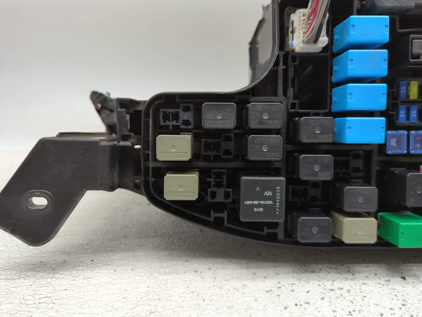 2014-2016 Mazda 3 Fusebox Fuse Box Panel Relay Module P/N:KD45-675X0 Fits Fits 2014 2015 2016 OEM Used Auto Parts - Oemuseda