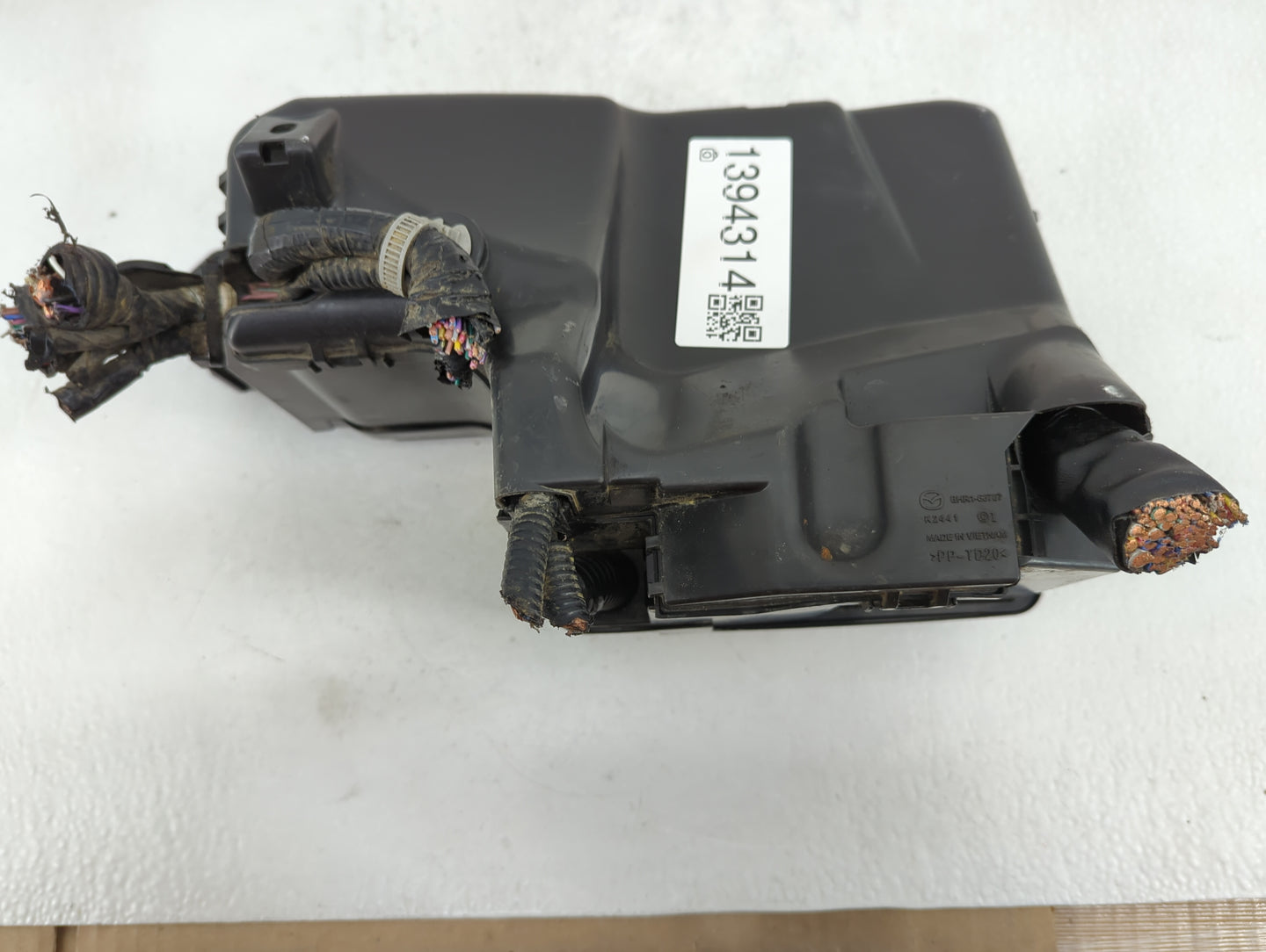 2014-2016 Mazda 3 Fusebox Fuse Box Panel Relay Module P/N:BHR1-66767 Fits Fits 2014 2015 2016 OEM Used Auto Parts - Oemuseda