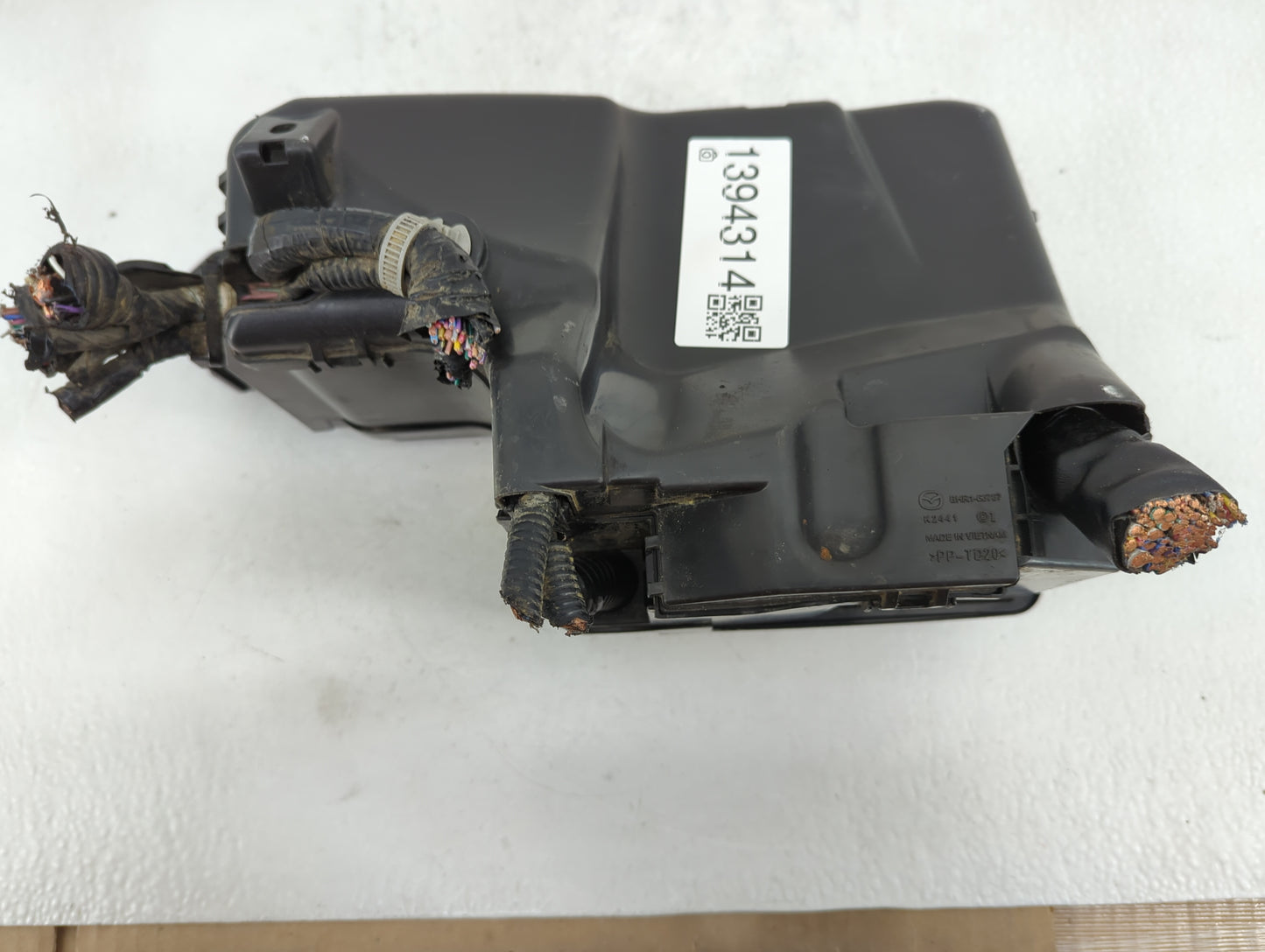 2014-2016 Mazda 3 Fusebox Fuse Box Panel Relay Module P/N:BHR1-66767 Fits Fits 2014 2015 2016 OEM Used Auto Parts - Oemuseda