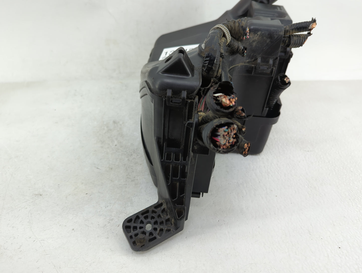 2014-2016 Mazda 3 Fusebox Fuse Box Panel Relay Module P/N:BHR1-66767 Fits Fits 2014 2015 2016 OEM Used Auto Parts - Oemuseda