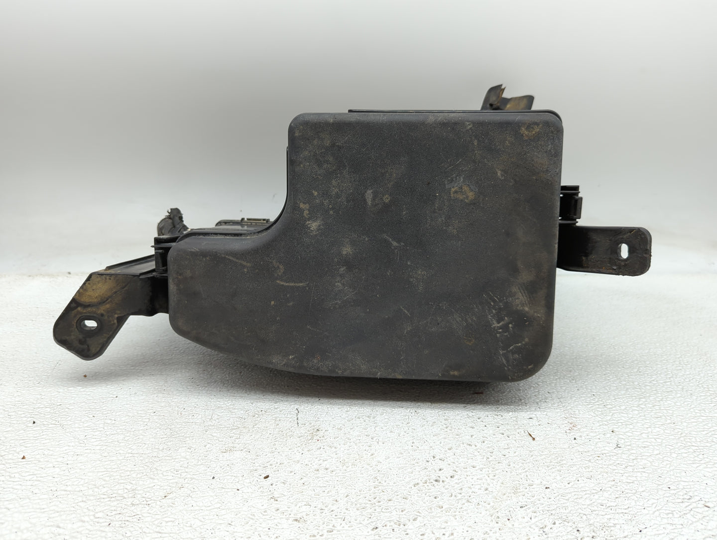 2014-2016 Mazda 3 Fusebox Fuse Box Panel Relay Module P/N:KD45-675X0 Fits Fits 2014 2015 2016 OEM Used Auto Parts - Oemuseda