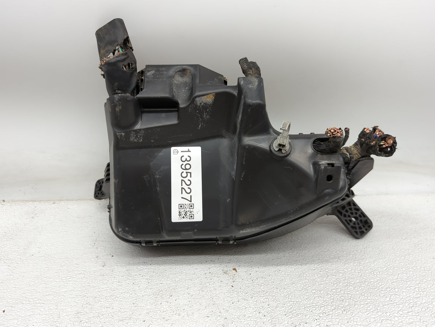2014-2016 Mazda 3 Fusebox Fuse Box Panel Relay Module P/N:KD45-675X0 Fits Fits 2014 2015 2016 OEM Used Auto Parts - Oemuseda