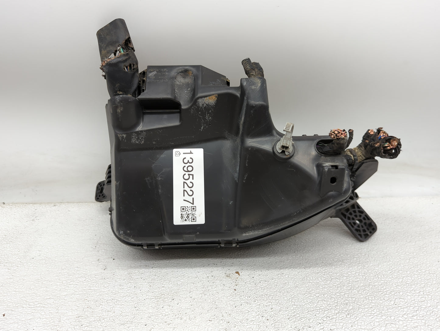 2014-2016 Mazda 3 Fusebox Fuse Box Panel Relay Module P/N:KD45-675X0 Fits Fits 2014 2015 2016 OEM Used Auto Parts - Oemuseda