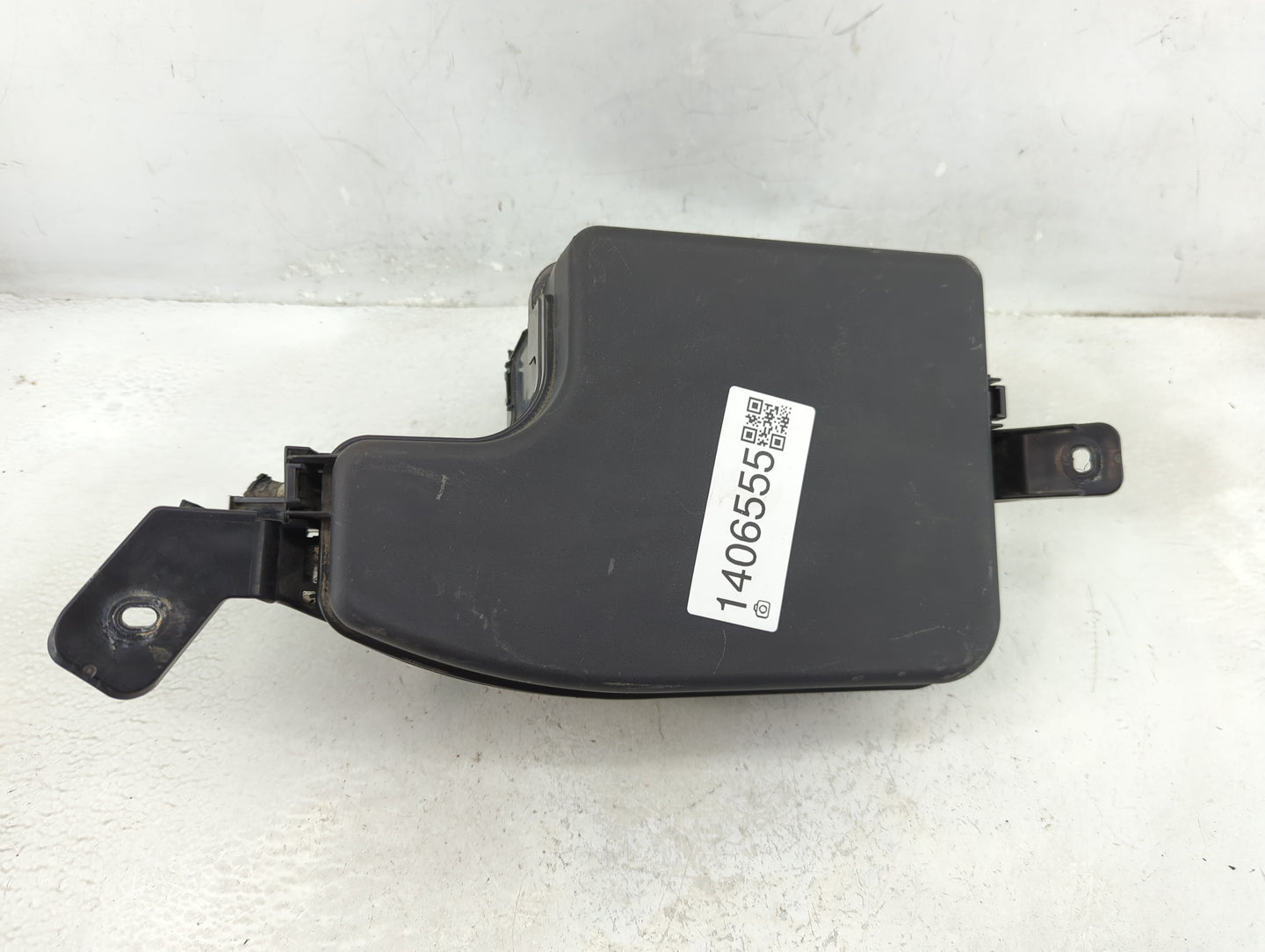 2014-2016 Mazda 3 Fusebox Fuse Box Panel Relay Module P/N:KD45-675X0 C Fits Fits 2014 2015 2016 OEM Used Auto Parts - Oemuse