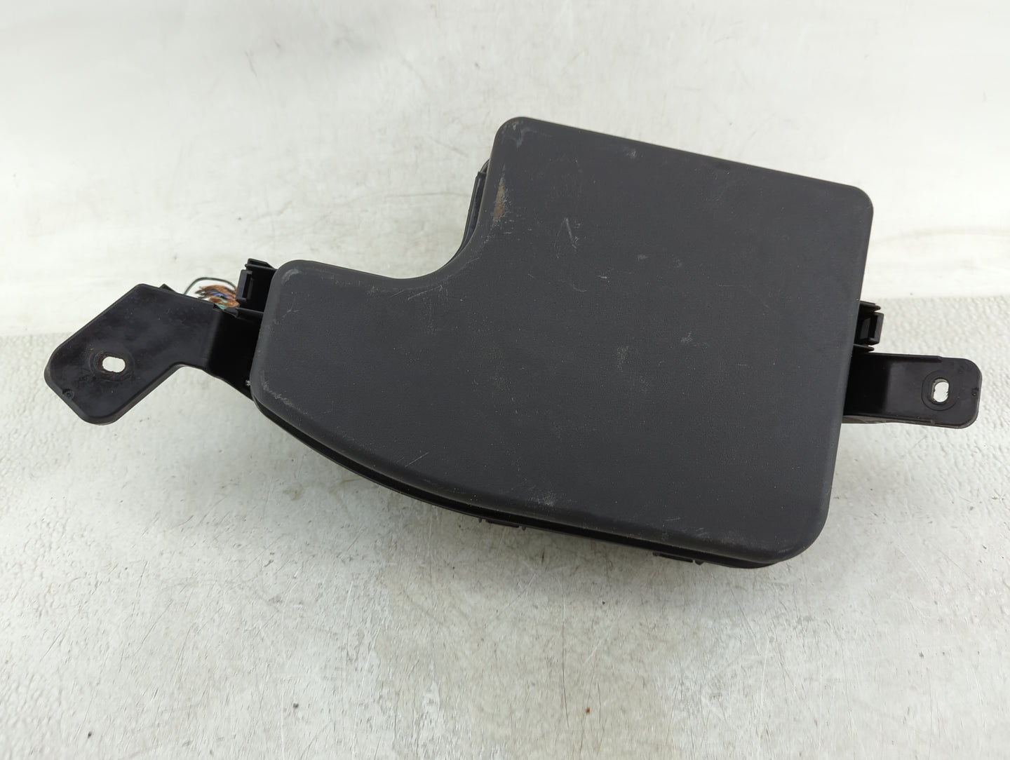 2014-2016 Mazda 3 Fusebox Fuse Box Panel Relay Module P/N:BHR1-66767 Fits Fits 2014 2015 2016 OEM Used Auto Parts - Oemuseda
