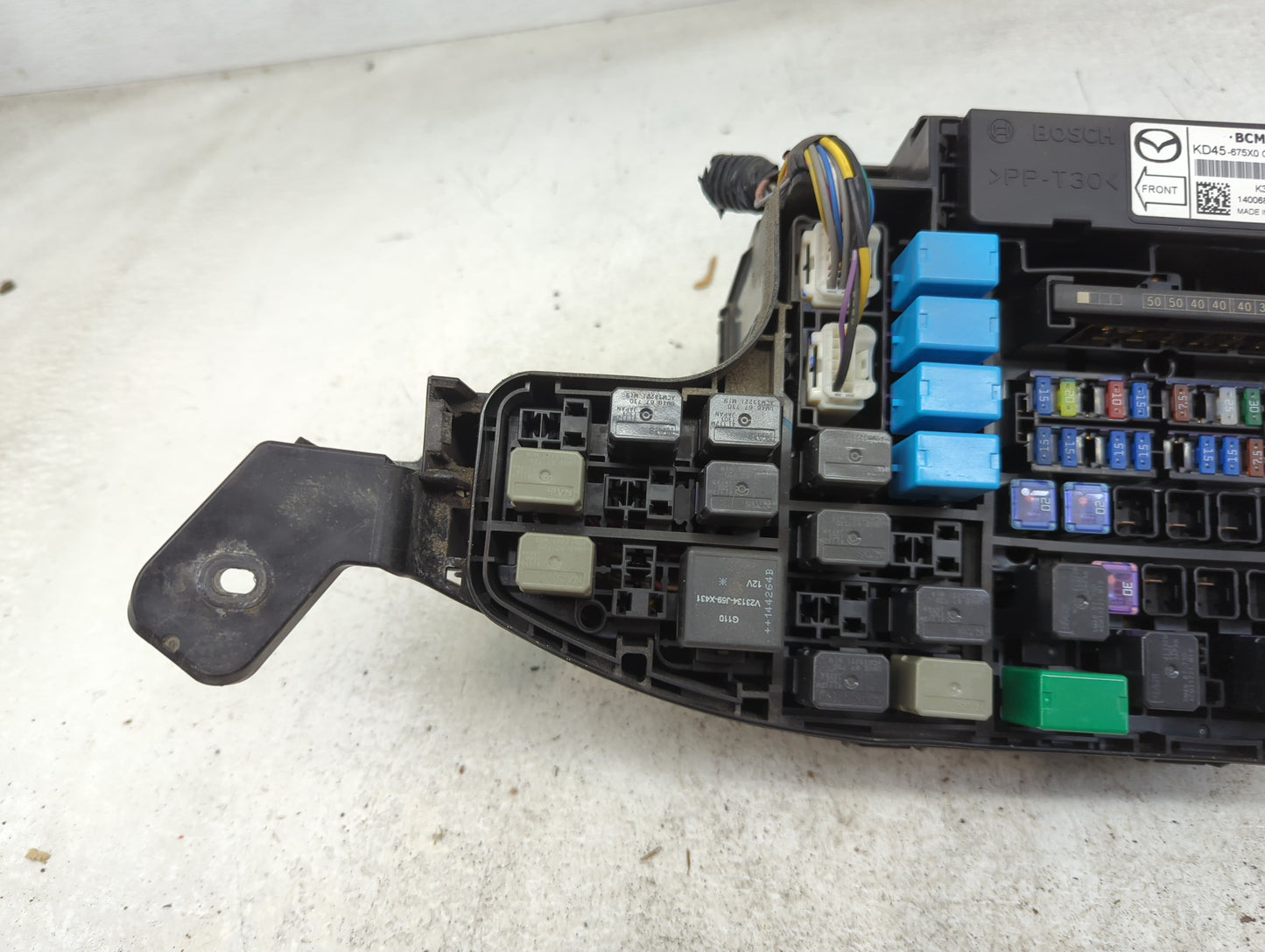 2014-2016 Mazda 3 Fusebox Fuse Box Panel Relay Module P/N:KD45-675X0 Fits Fits 2014 2015 2016 OEM Used Auto Parts - Oemuseda