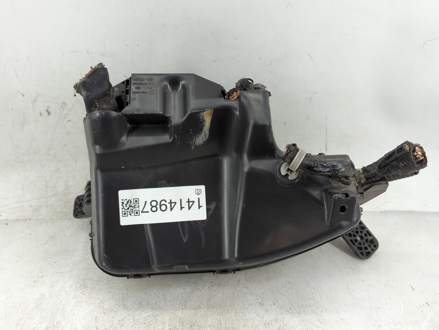 2014-2016 Mazda 3 Fusebox Fuse Box Panel Relay Module P/N:KD45-675X0 Fits Fits 2014 2015 2016 OEM Used Auto Parts - Oemuseda