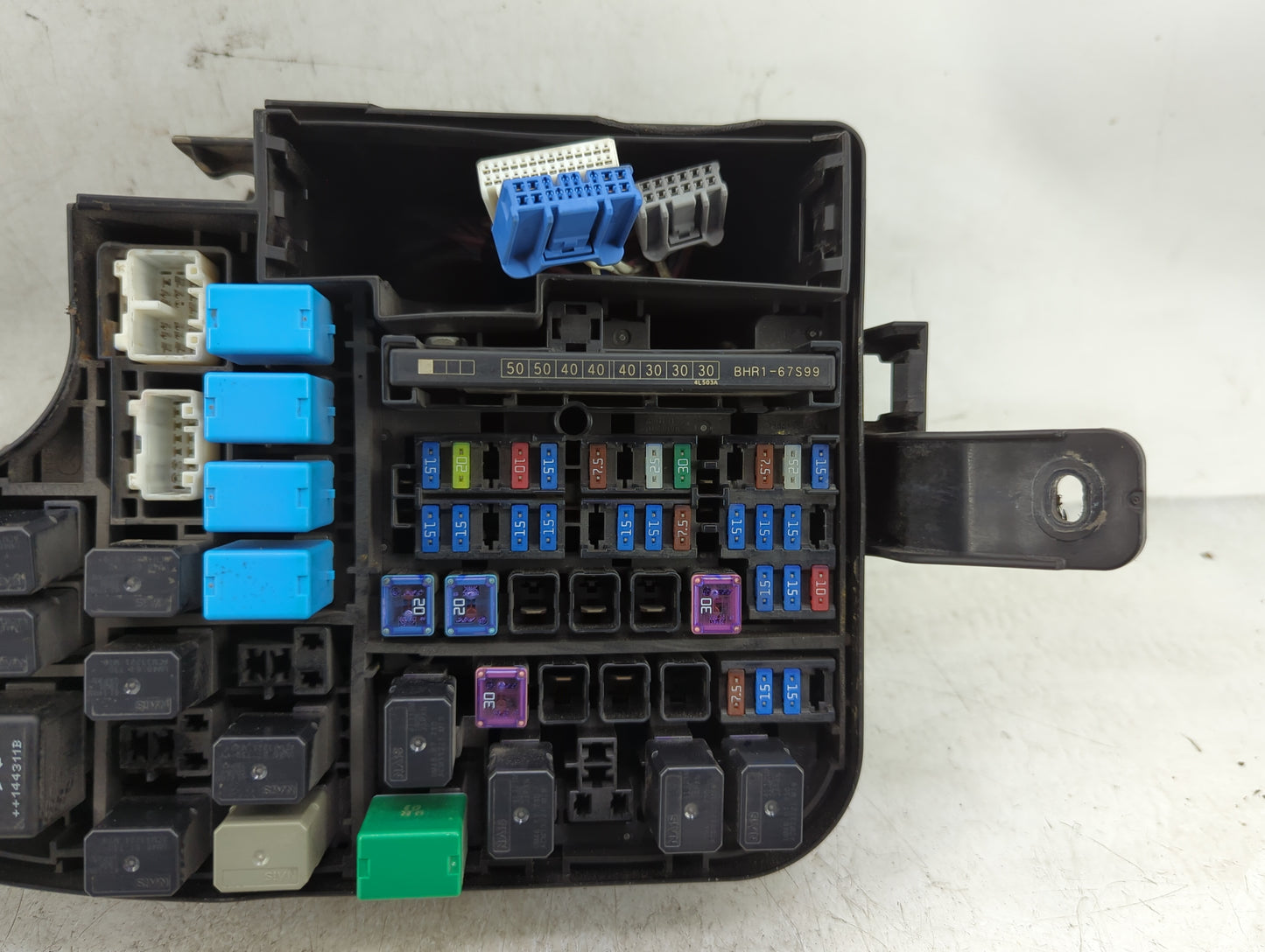 2014-2016 Mazda 3 Fusebox Fuse Box Panel Relay Module P/N:BHR1-66767 Fits Fits 2014 2015 2016 OEM Used Auto Parts - Oemuseda