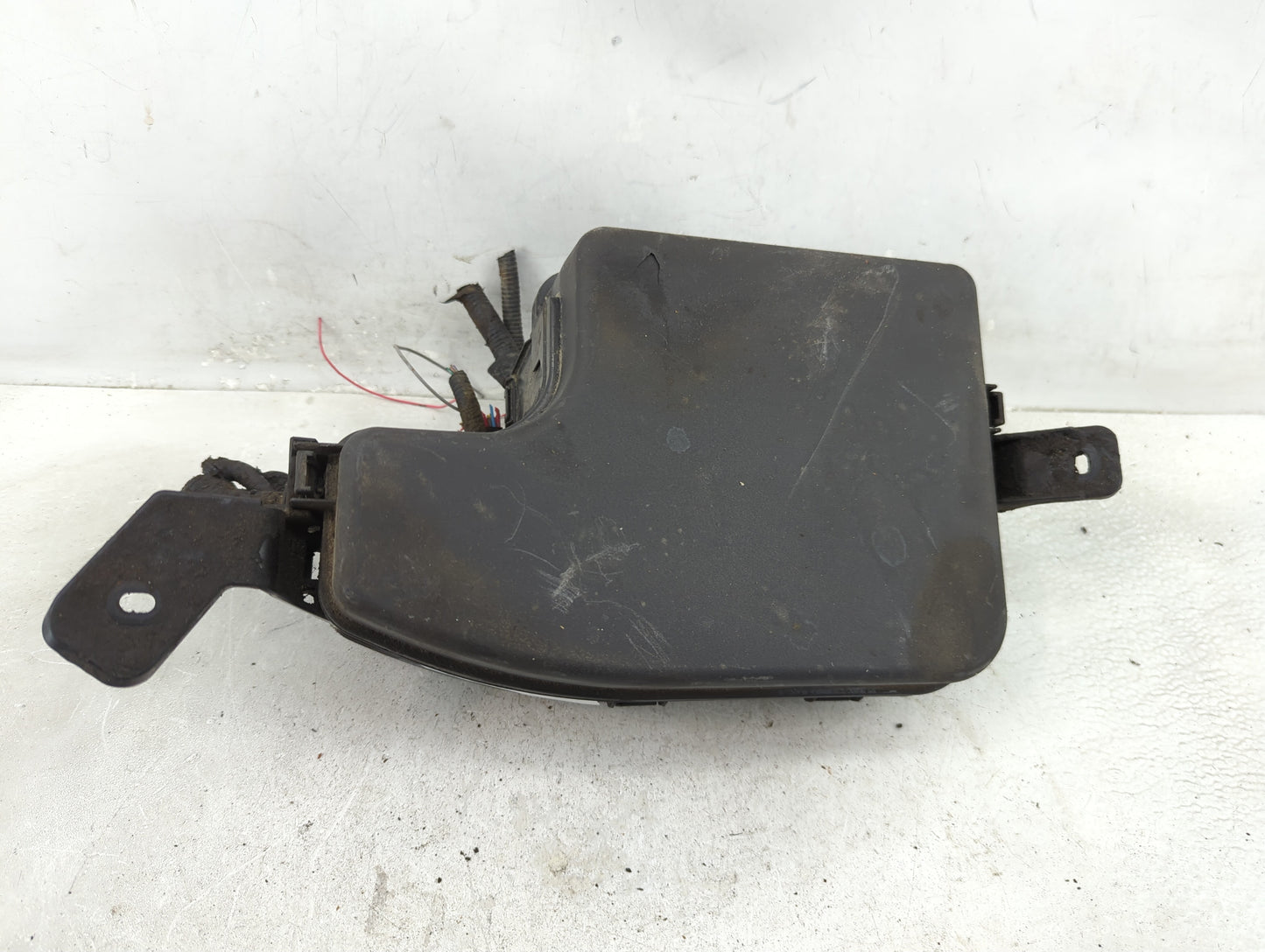 2014-2016 Mazda 3 Fusebox Fuse Box Panel Relay Module P/N:KD45-675X0 Fits Fits 2014 2015 2016 OEM Used Auto Parts - Oemuseda