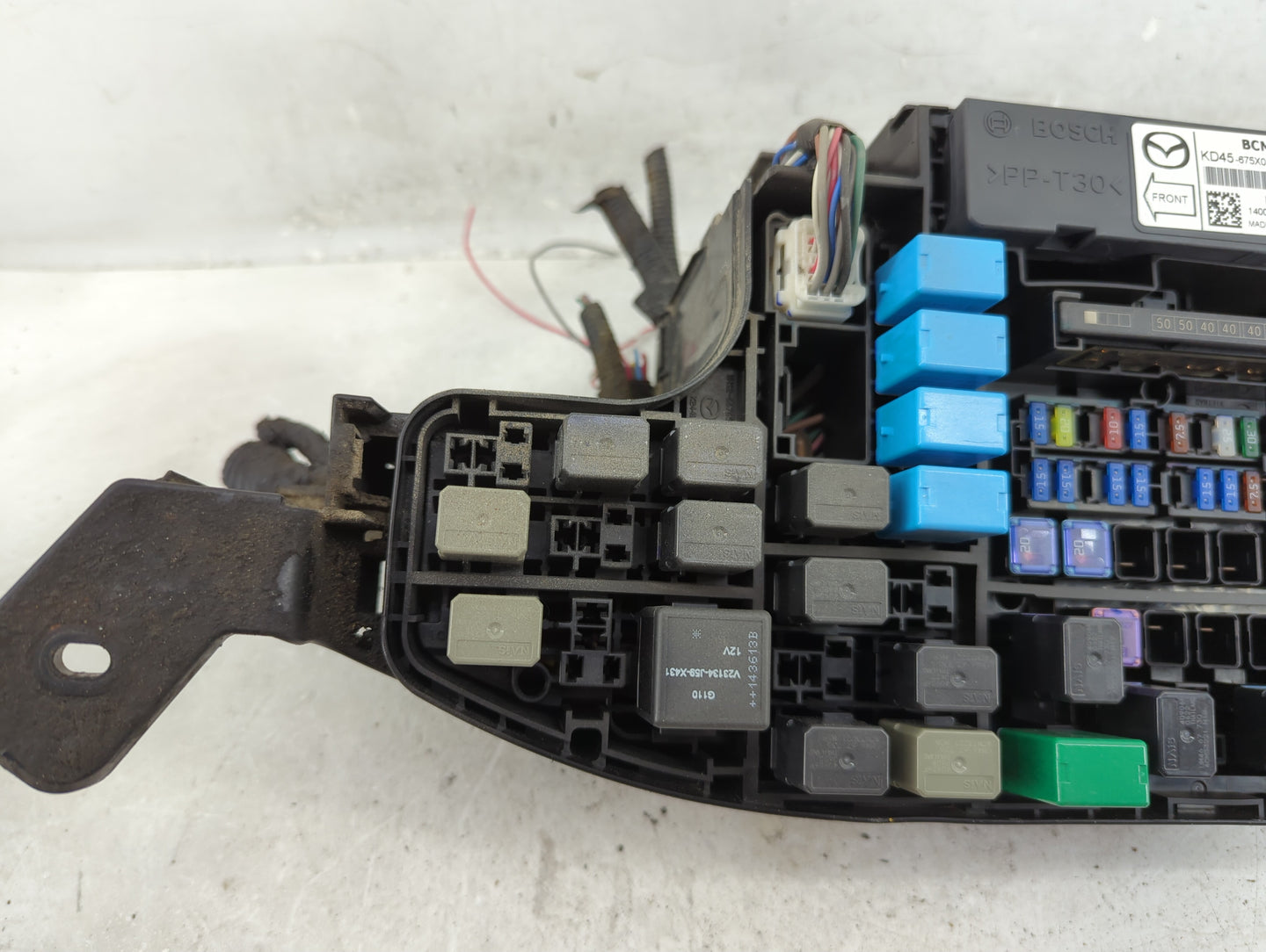 2014-2016 Mazda 3 Fusebox Fuse Box Panel Relay Module P/N:KD45-675X0 Fits Fits 2014 2015 2016 OEM Used Auto Parts - Oemuseda