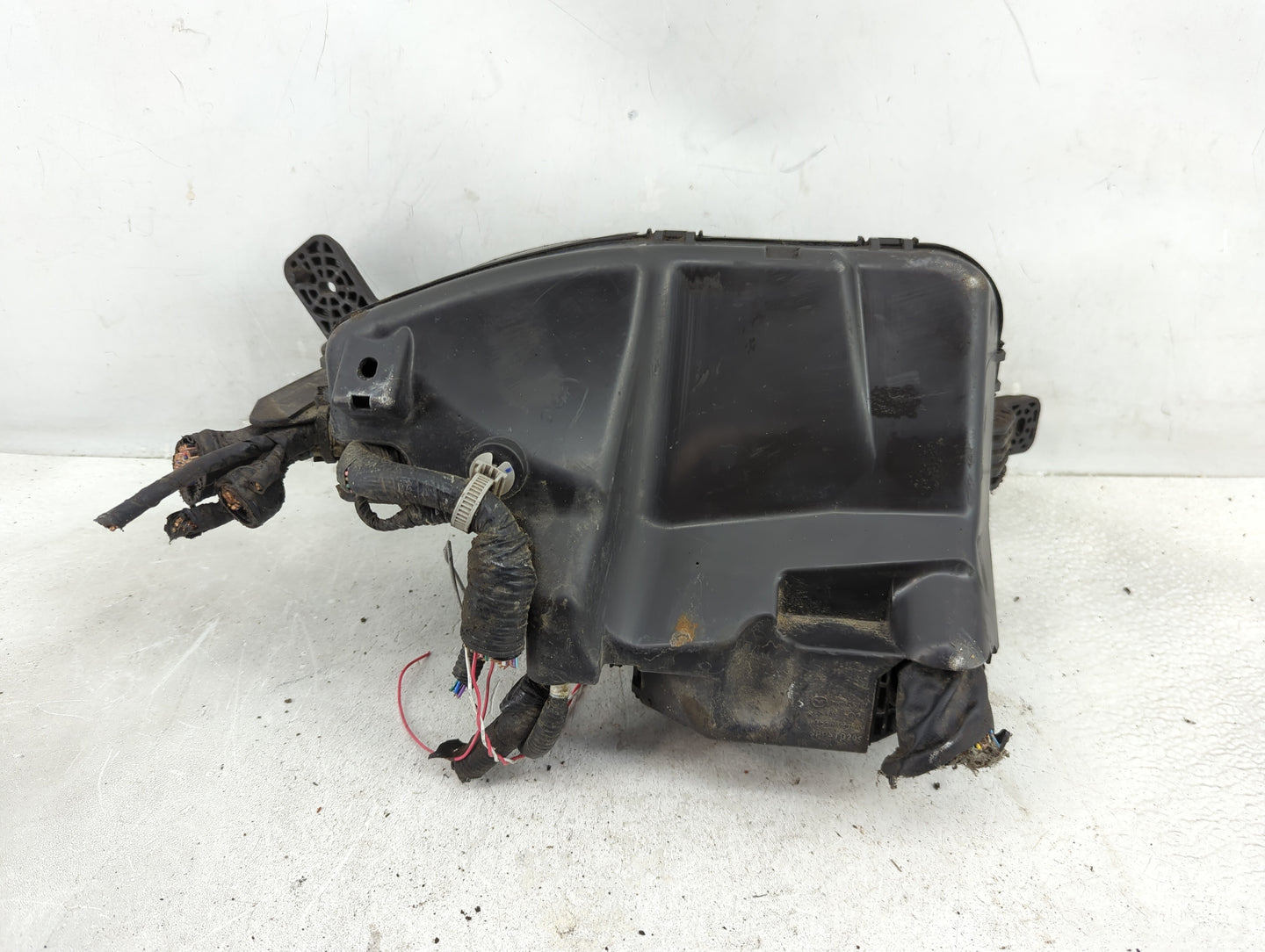 2014-2016 Mazda 3 Fusebox Fuse Box Panel Relay Module P/N:KD45-675X0 Fits Fits 2014 2015 2016 OEM Used Auto Parts - Oemuseda