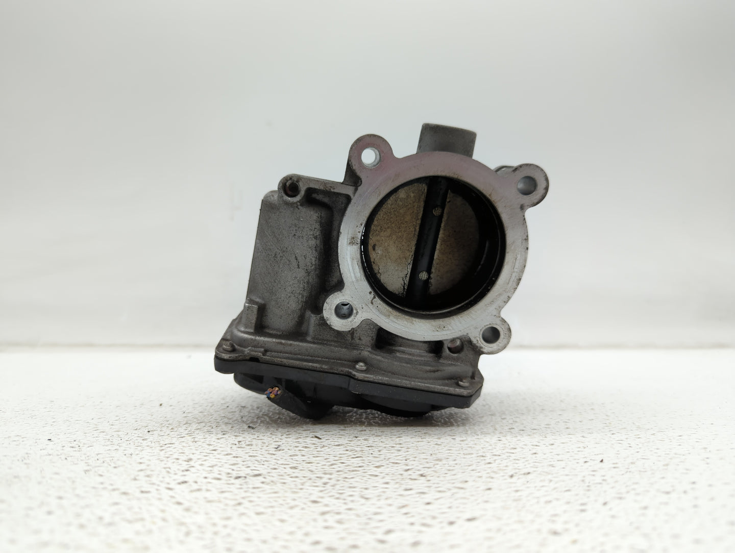 2014 Mazda 3 Throttle Body P/N:K4238 13 640 A 12681472AA, PY01 13 640 A Fits OEM Used Auto Parts - Oemusedautoparts1.com