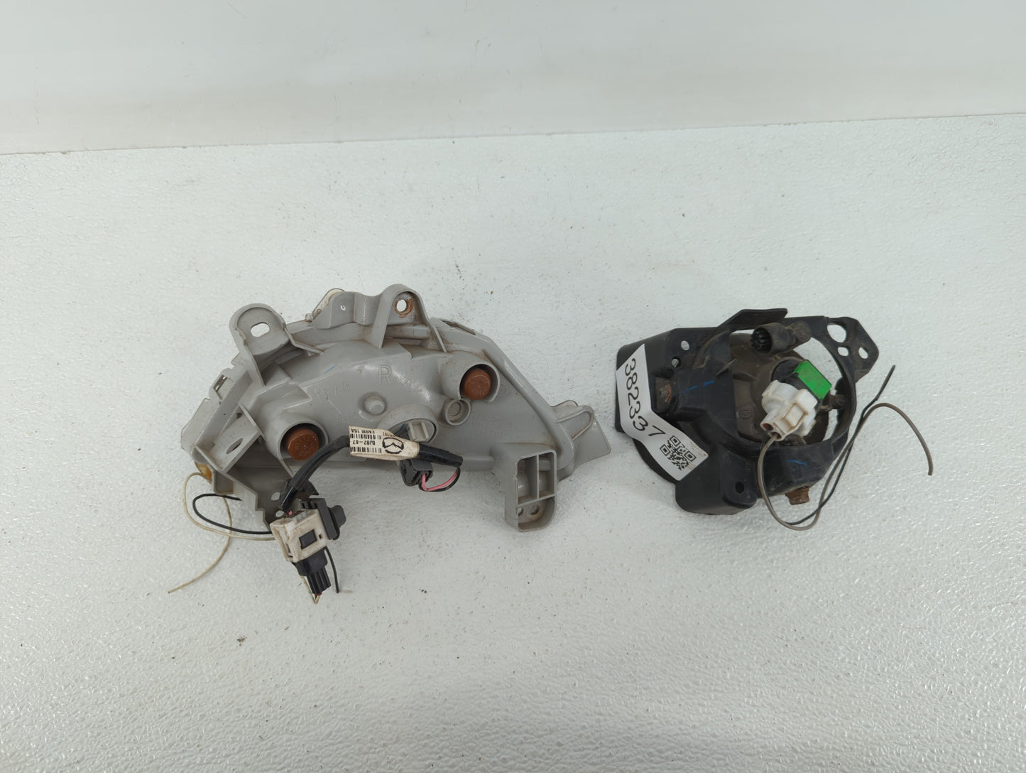 2014 Mazda 3 Tail Light Assembly Driver Left OEM Fits OEM Used Auto Parts - Oemusedautoparts1.com