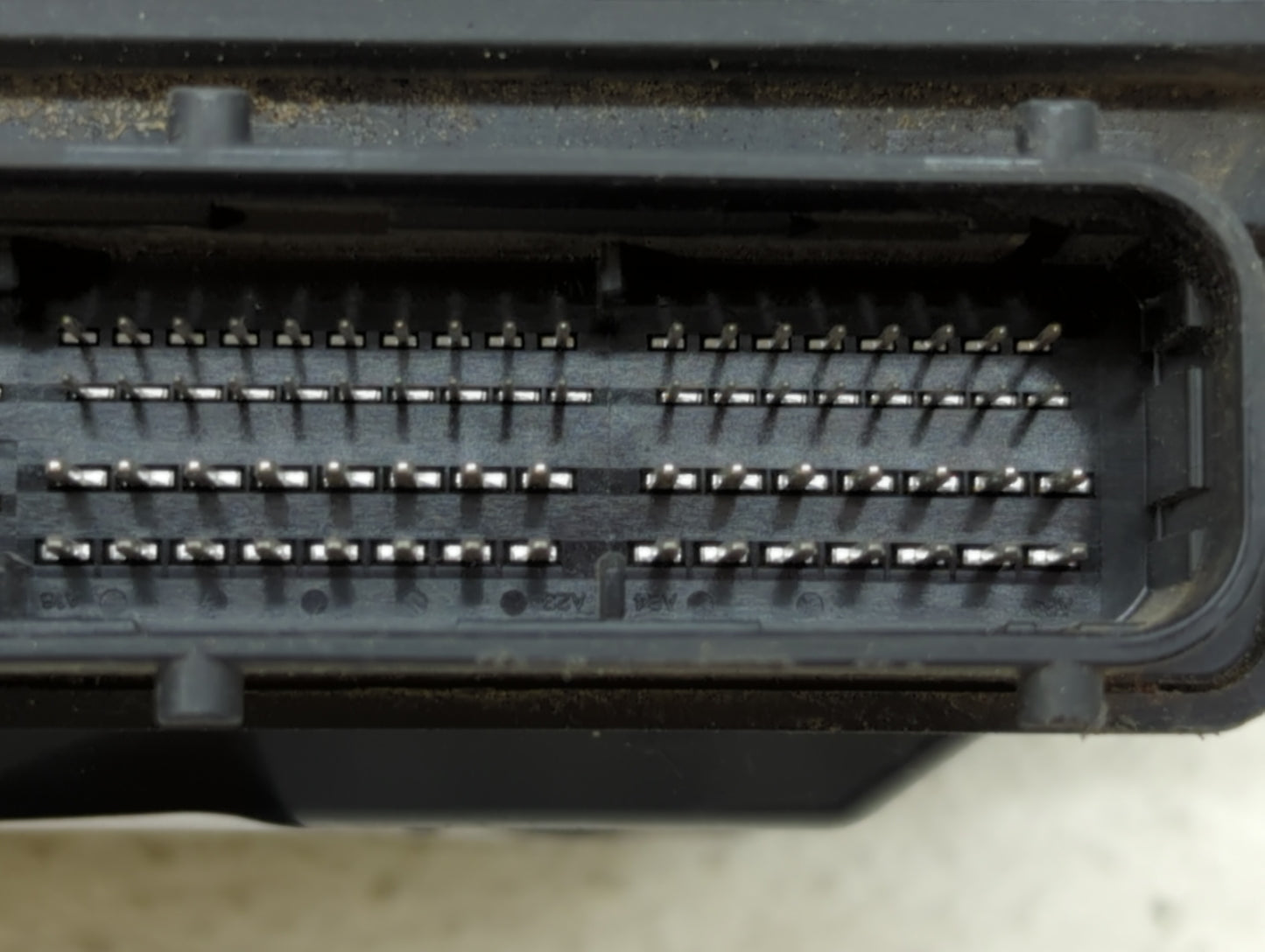 2014 Mazda 3 PCM Engine Control Computer ECU ECM PCU OEM P/N:PEDH 18 881 PEAB 18 881A, 03L 906 012 BP, PE19 18 881A Fits OEM