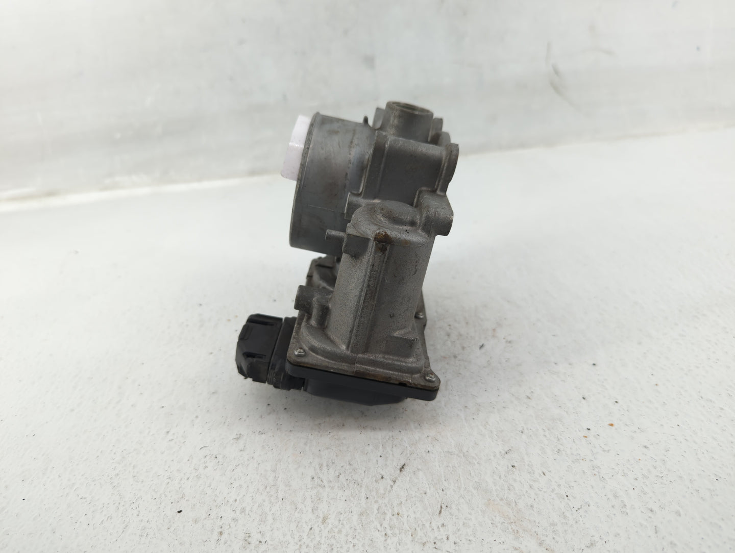 2012-2018 Mazda 3 Throttle Body P/N:152001S08 Fits Fits 2012 2013 2014 2015 2016 2017 2018 OEM Used Auto Parts - Oemusedauto