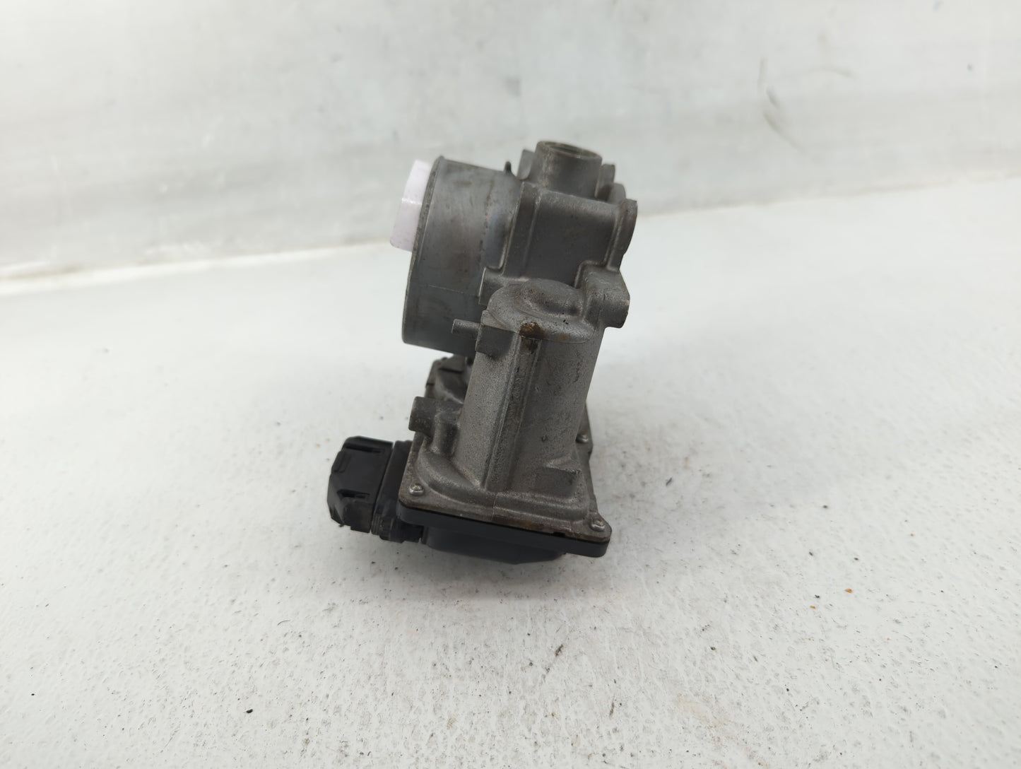 2012-2018 Mazda 3 Throttle Body P/N:152001S08 Fits Fits 2012 2013 2014 2015 2016 2017 2018 OEM Used Auto Parts - Oemusedauto