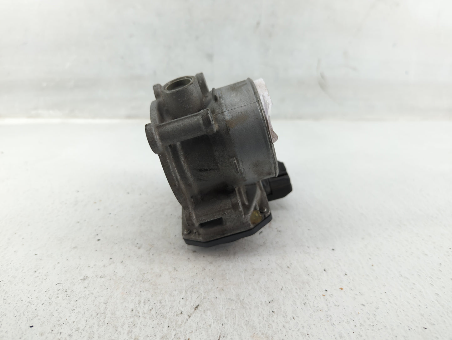 2012-2018 Mazda 3 Throttle Body P/N:152001S08 Fits Fits 2012 2013 2014 2015 2016 2017 2018 OEM Used Auto Parts - Oemusedauto