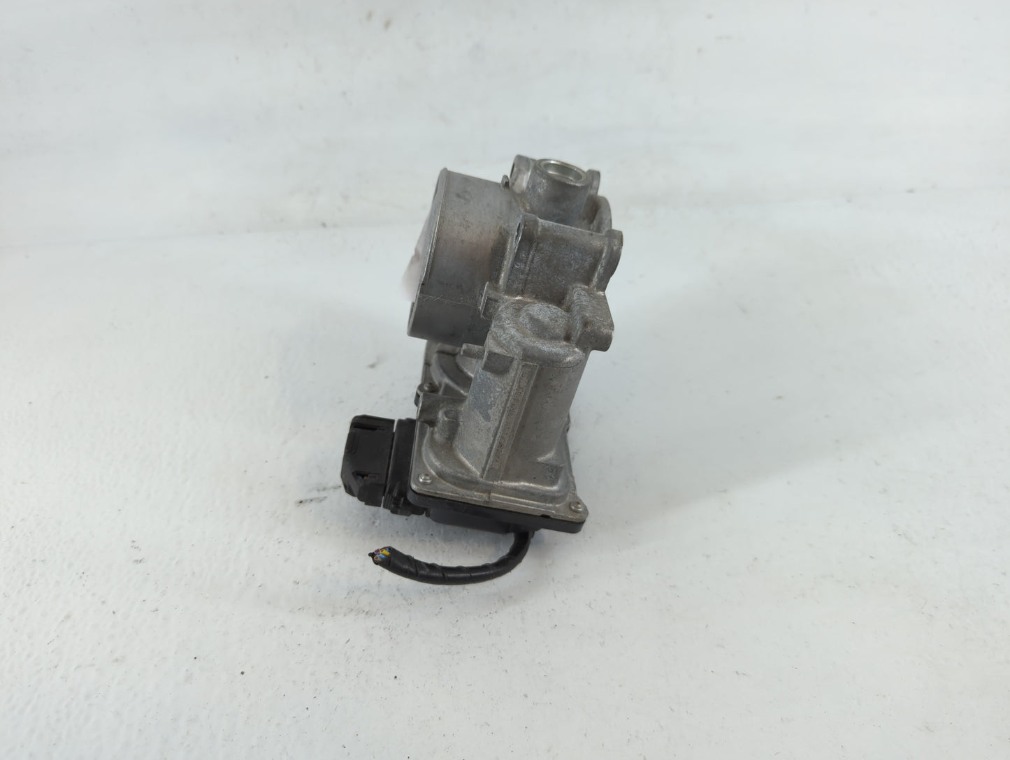 2012-2018 Mazda 3 Throttle Body Fits Fits 2012 2013 2014 2015 2016 2017 2018 OEM Used Auto Parts - Oemusedautoparts1.com