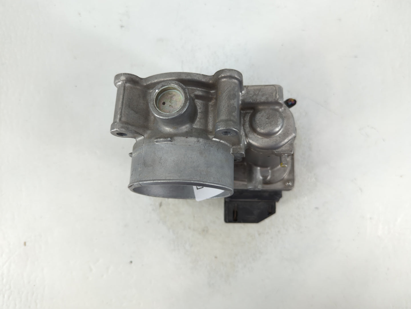 2012-2018 Mazda 3 Throttle Body P/N:0675 3S31 K4238, 13 640 Fits Fits 2012 2013 2014 2015 2016 2017 2018 OEM Used Auto Parts