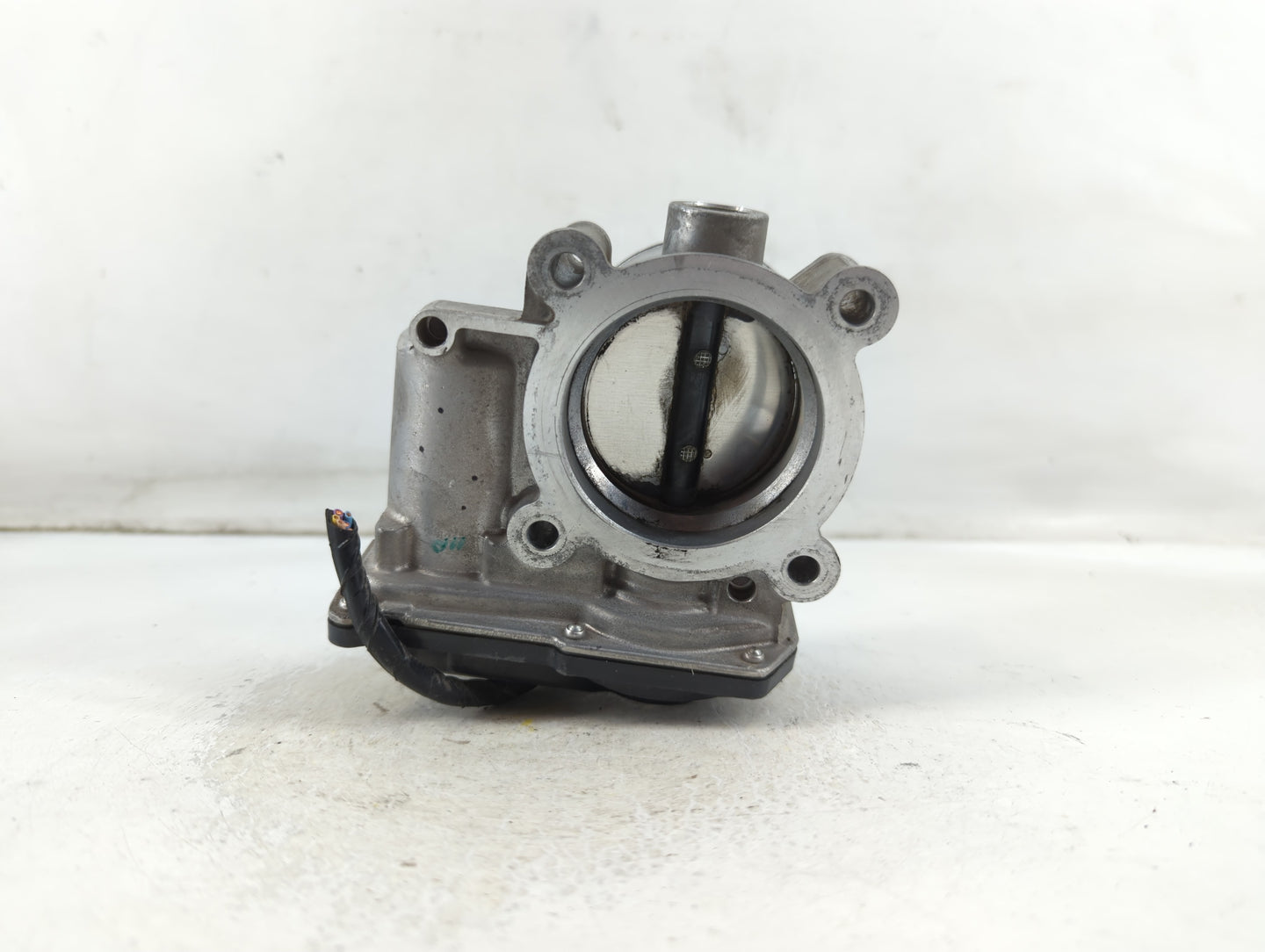 2012-2018 Mazda 3 Throttle Body P/N:0675 3S31 K4238, 13 640 Fits Fits 2012 2013 2014 2015 2016 2017 2018 OEM Used Auto Parts