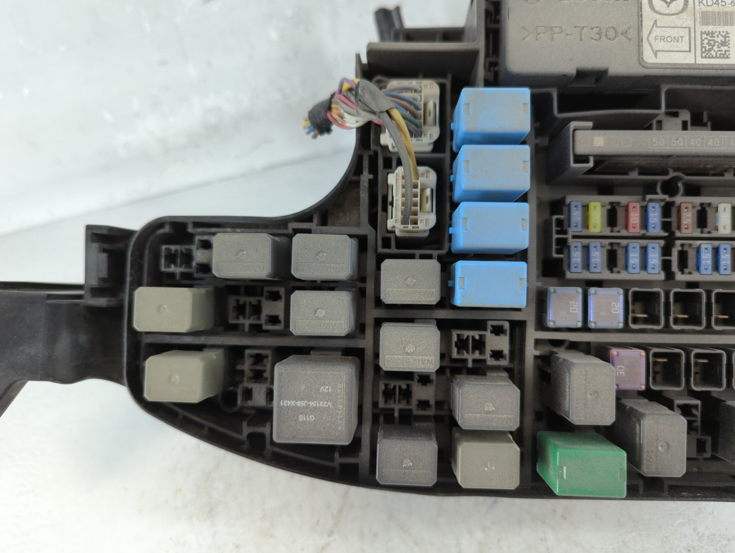 2014-2016 Mazda 3 Fusebox Fuse Box Panel Relay Module P/N:KD45-675X0 C Fits Fits 2014 2015 2016 OEM Used Auto Parts - Oemuse