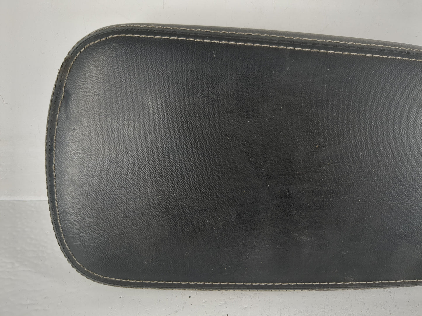 2012-2017 Mazda 5 Center Console Armrest Cover Lid Fits Fits 2012 2013 2014 2015 2016 2017 OEM Used Auto Parts - Oemusedauto