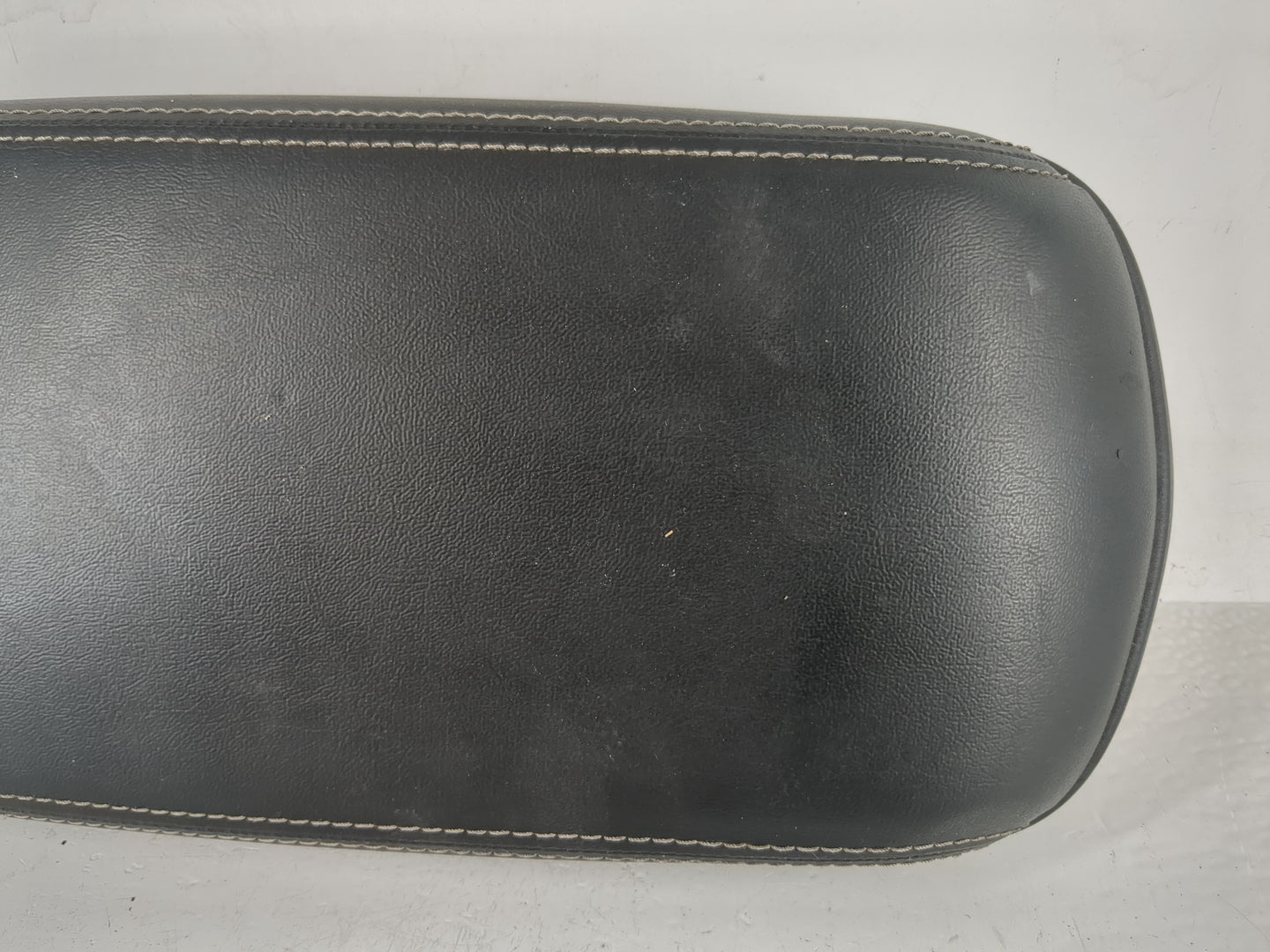2012-2017 Mazda 5 Center Console Armrest Cover Lid Fits Fits 2012 2013 2014 2015 2016 2017 OEM Used Auto Parts - Oemusedauto