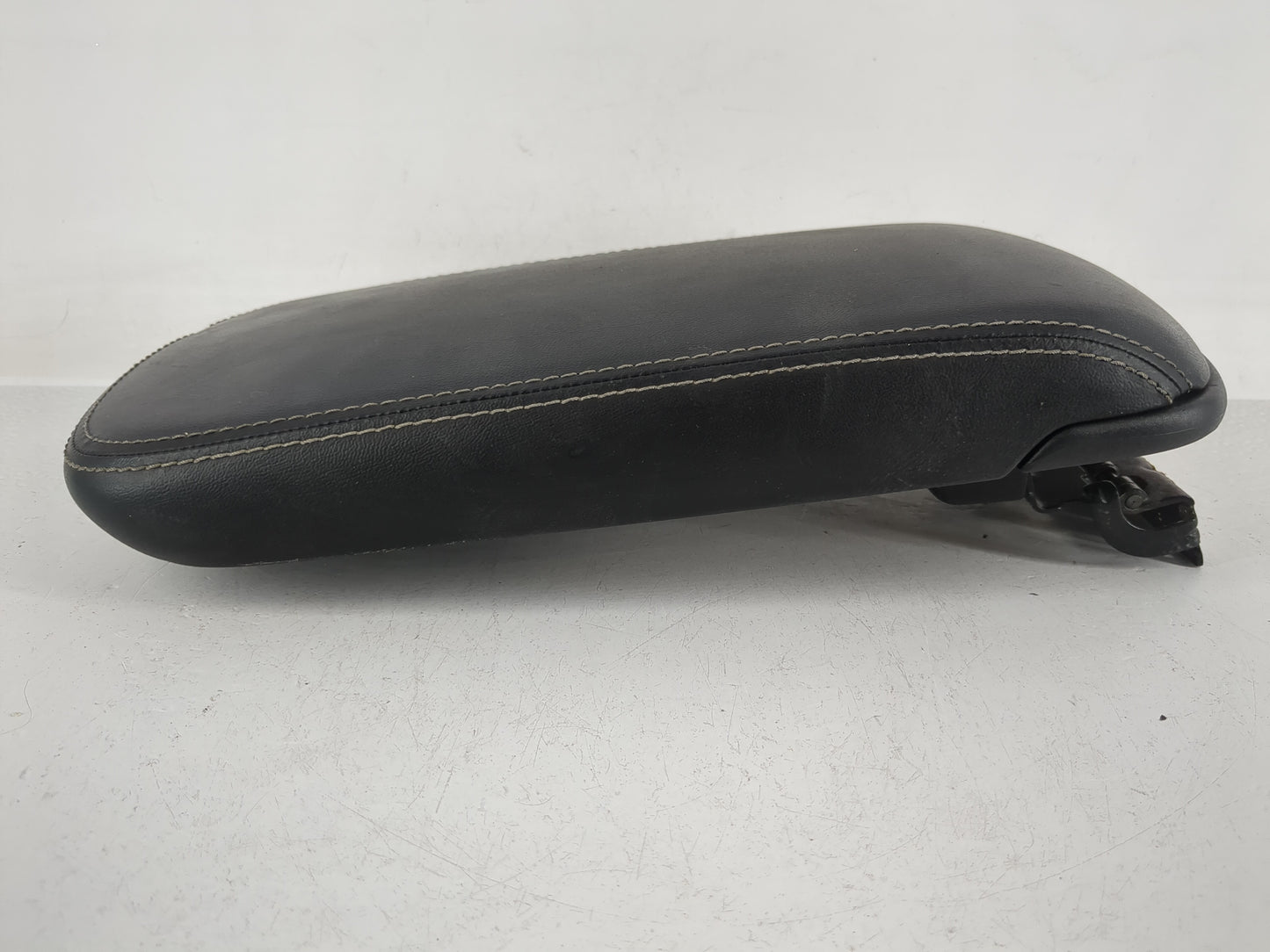 2012-2017 Mazda 5 Center Console Armrest Cover Lid Fits Fits 2012 2013 2014 2015 2016 2017 OEM Used Auto Parts - Oemusedauto