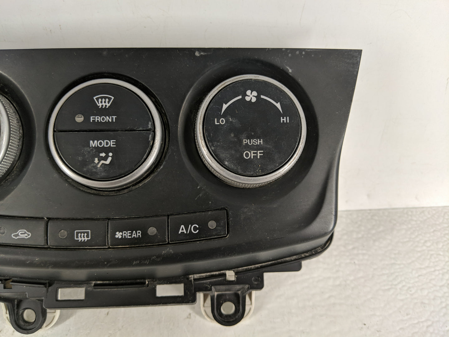 2012-2017 Mazda 5 Climate Control Module Temperature AC/Heater Replacement P/N:K1900CG42 F08 Fits OEM Used Auto Parts - Oemu