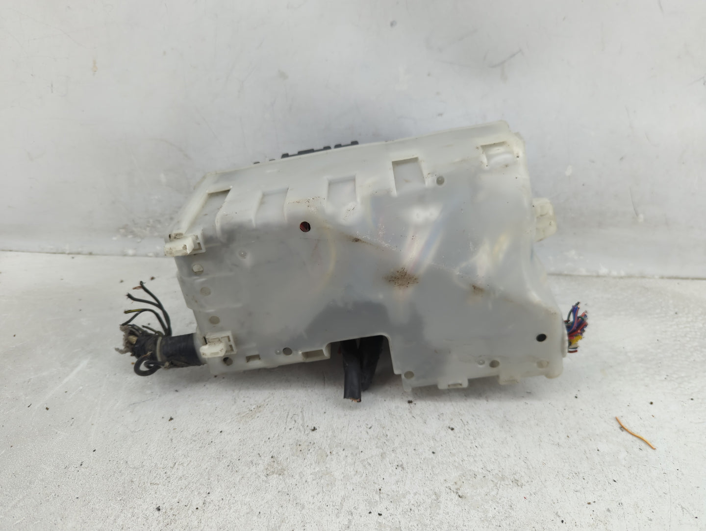 2012-2017 Mazda 5 Fusebox Fuse Box Panel Relay Module P/N:C597-6676Y Fits Fits 2012 2013 2014 2015 2016 2017 OEM Used Auto P