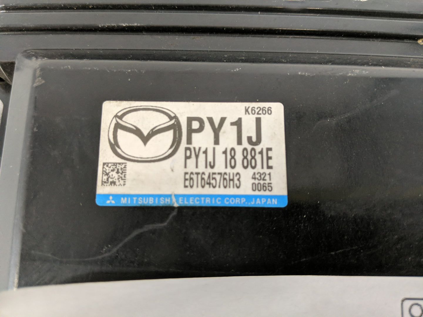2014-2016 Mazda 6 PCM Engine Control Computer ECU ECM PCU OEM P/N:PY1J 18 881E Fits Fits 2014 2015 2016 OEM Used Auto Parts 