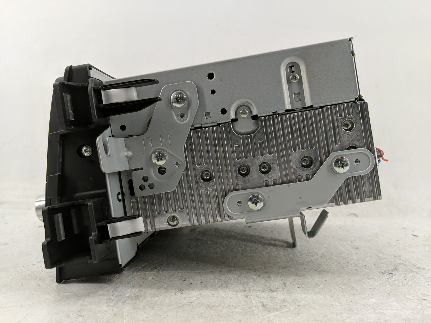 2015 Mazda 6 Radio AM FM Cd Player Receiver Replacement P/N:GJS2 66 DV0B Fits OEM Used Auto Parts - Oemusedautoparts1.com