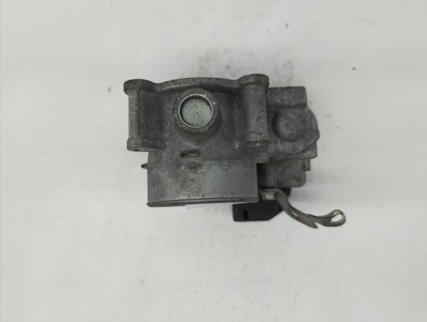 2014 Mazda 6 Throttle Body P/N:PY01 13 640 A Fits OEM Used Auto Parts - Oemusedautoparts1.com