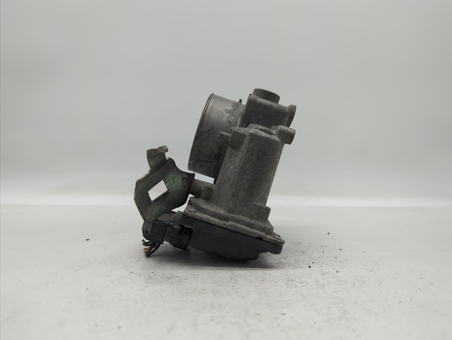 2014 Mazda 6 Throttle Body P/N:PY01 13 640 A Fits OEM Used Auto Parts - Oemusedautoparts1.com
