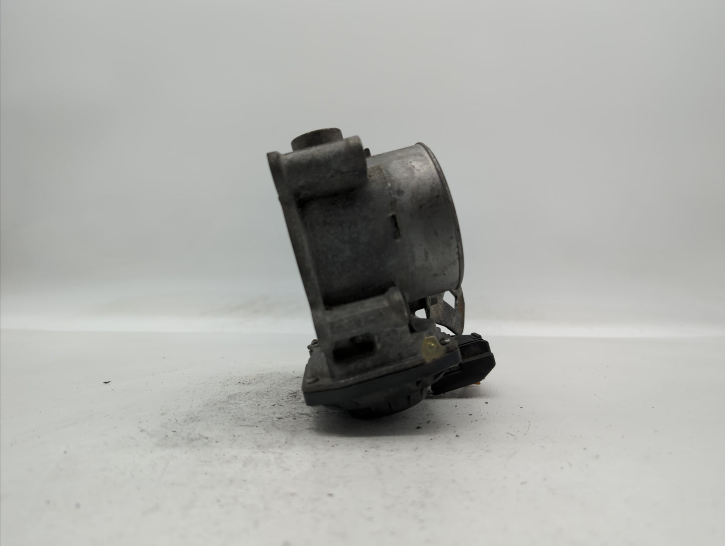 2014 Mazda 6 Throttle Body P/N:PY01 13 640 A Fits OEM Used Auto Parts - Oemusedautoparts1.com