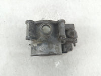 2014 Mazda 6 Throttle Body P/N:13 640 A K4238 13 640 A, 12681472AA, PY01 13 640 A Fits OEM Used Auto Parts - Oemusedautopart
