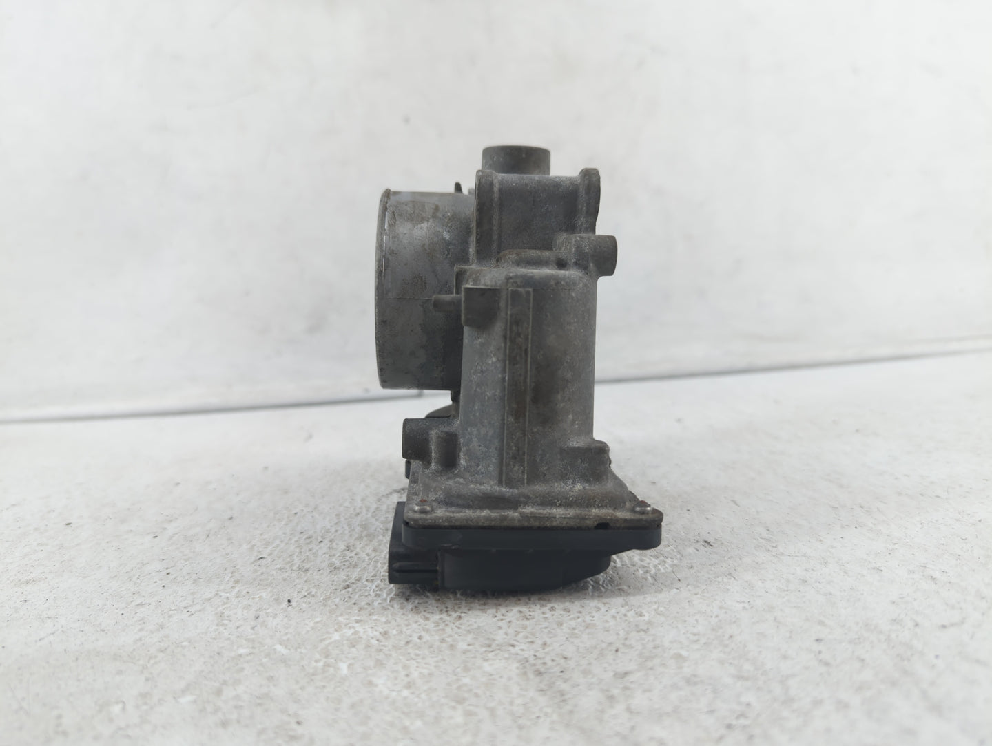 2014 Mazda 6 Throttle Body P/N:13 640 A K4238 13 640 A, 12681472AA, PY01 13 640 A Fits OEM Used Auto Parts - Oemusedautopart